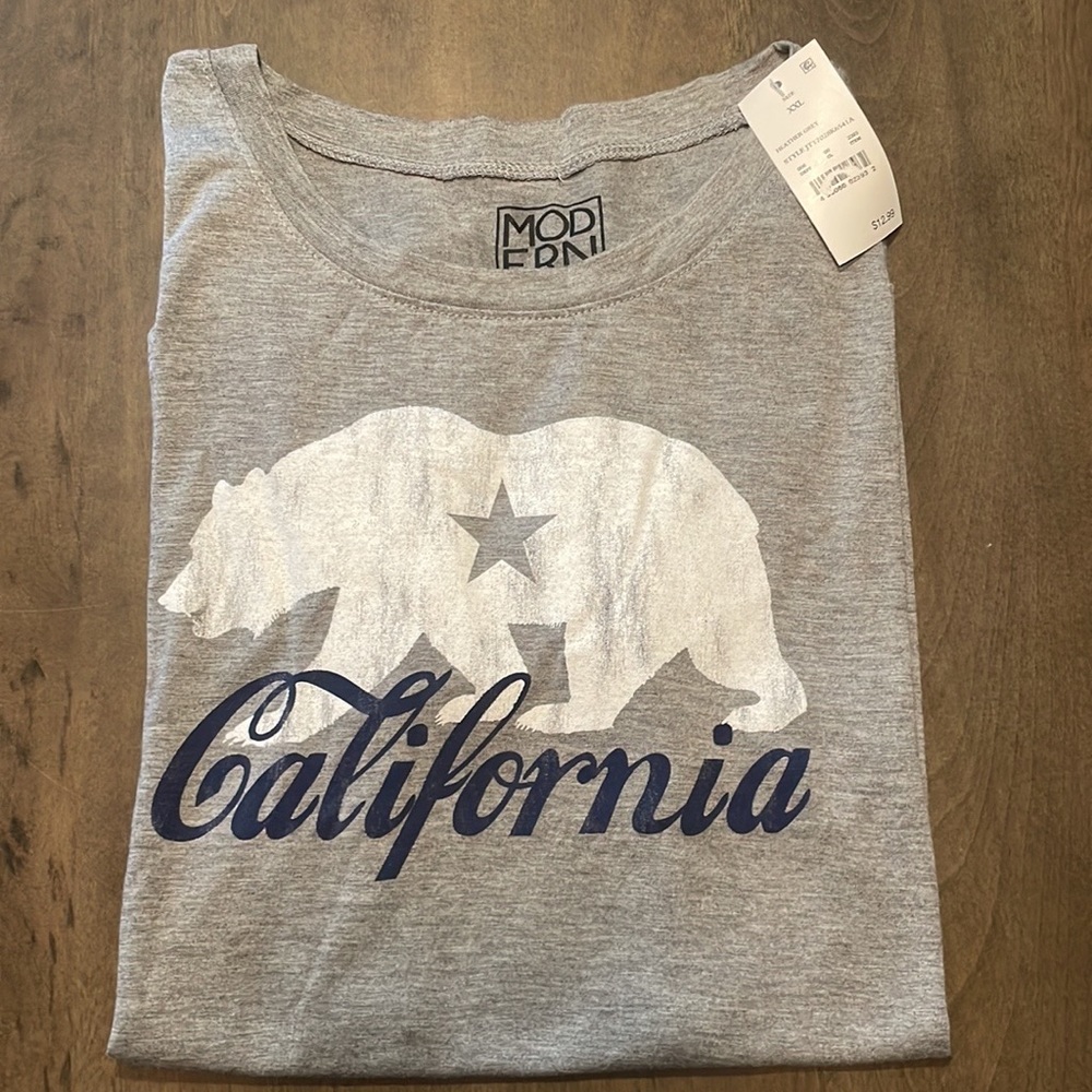 NWT California Tee Size XXL